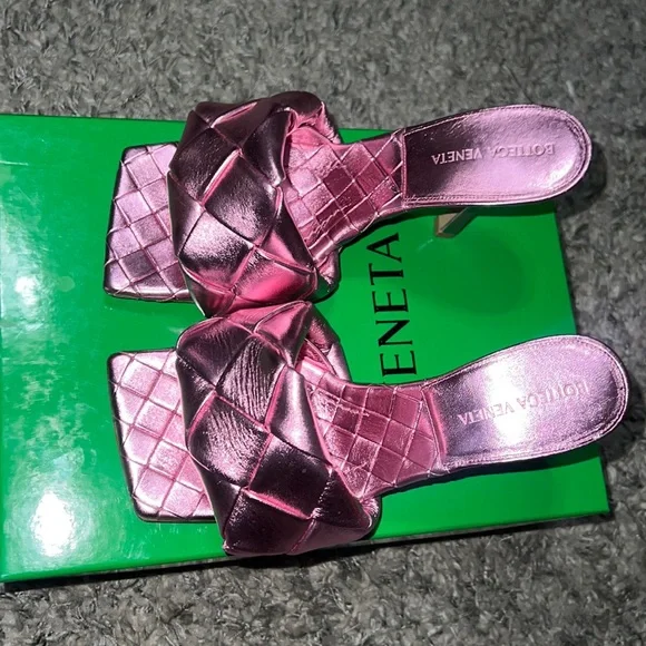 BOTTEGA VENETA Lido Heel Sandal - Picture 2 of 5